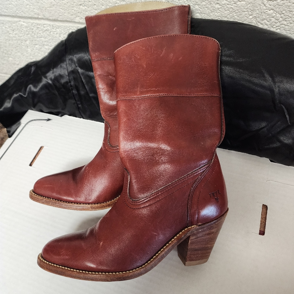FRYE Red-brown Western Style Boots size 6